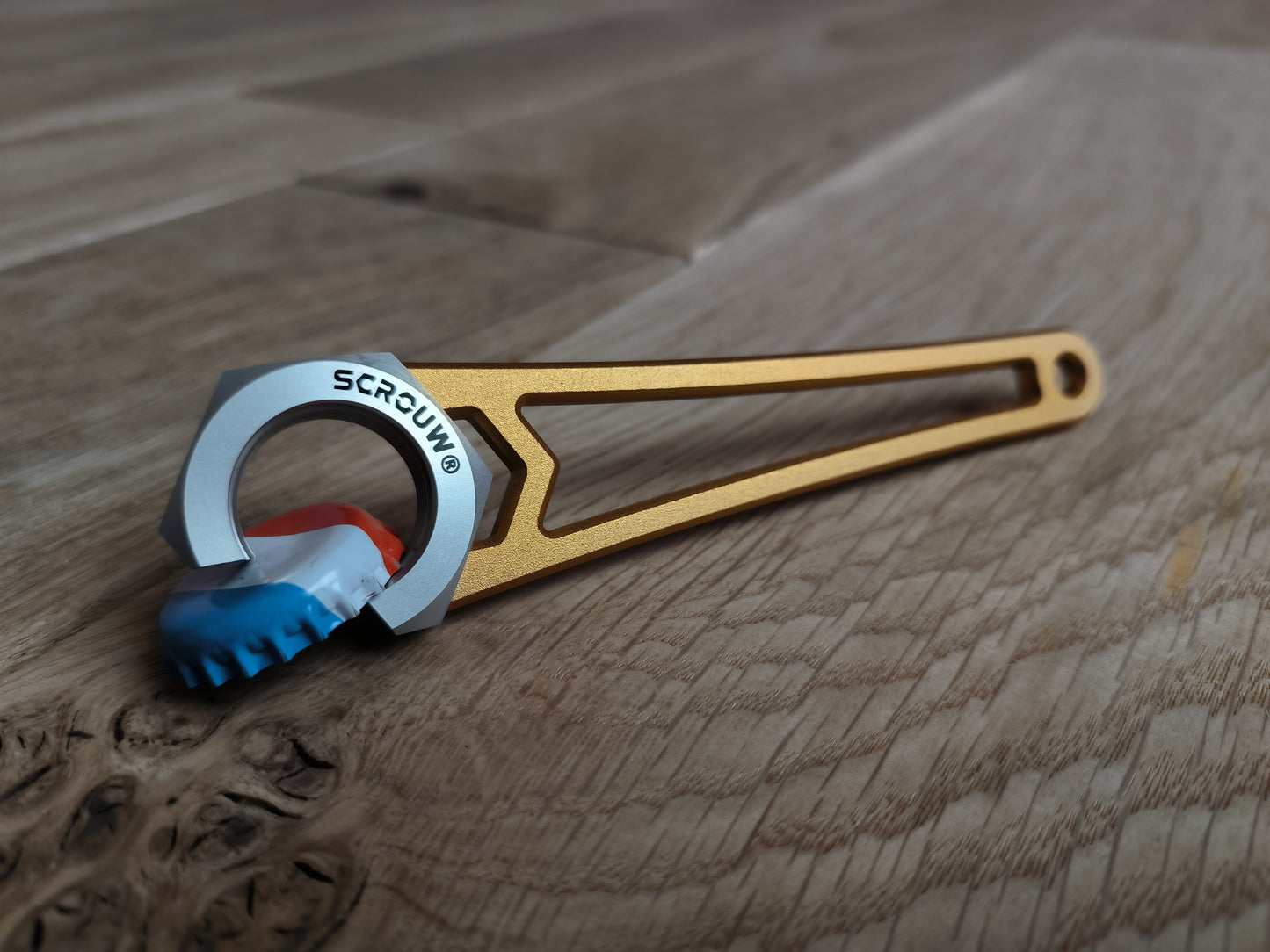 Scrouw® décapsuleur Design avec Coffret