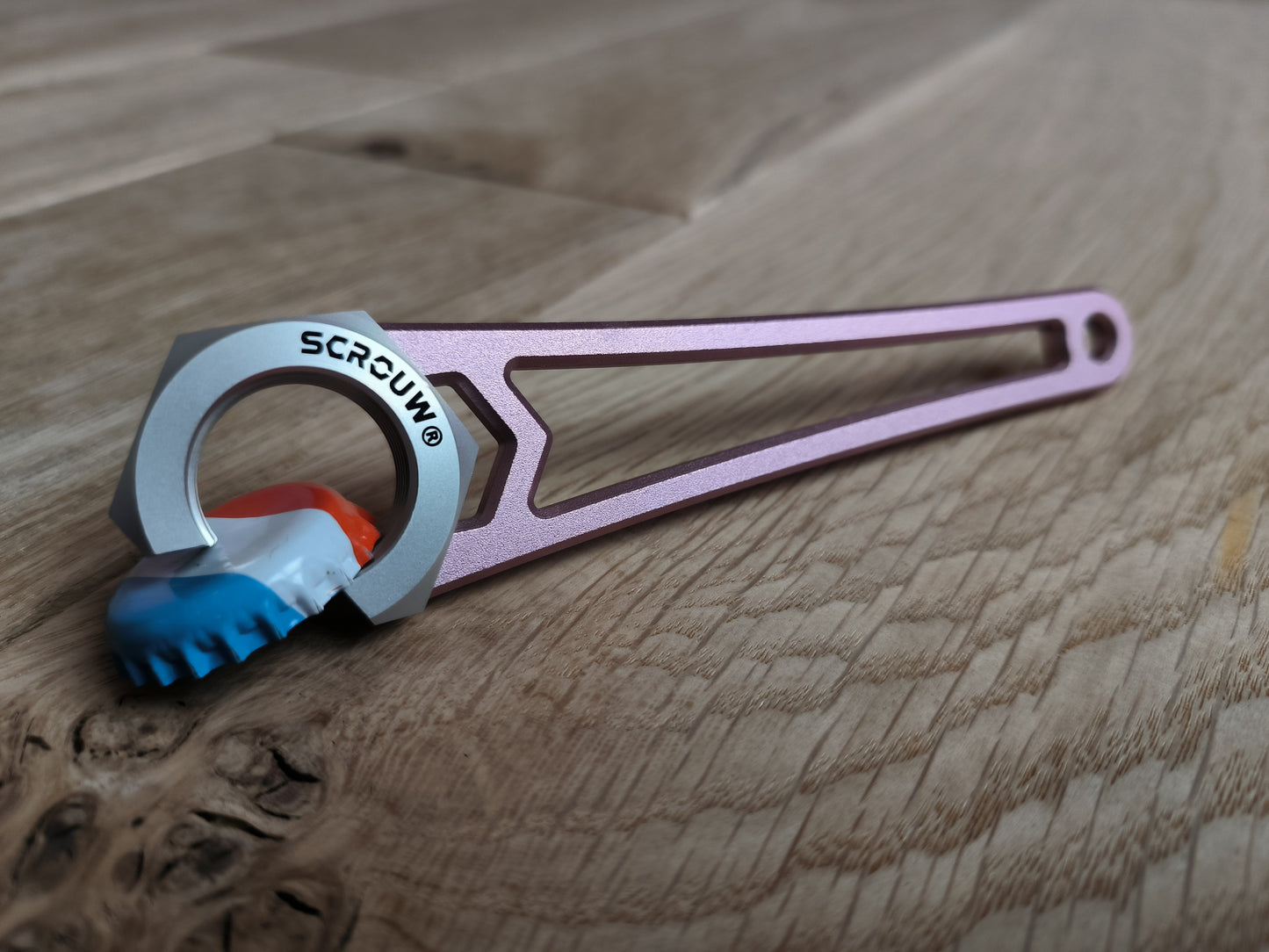 Scrouw® décapsuleur Design avec Coffret